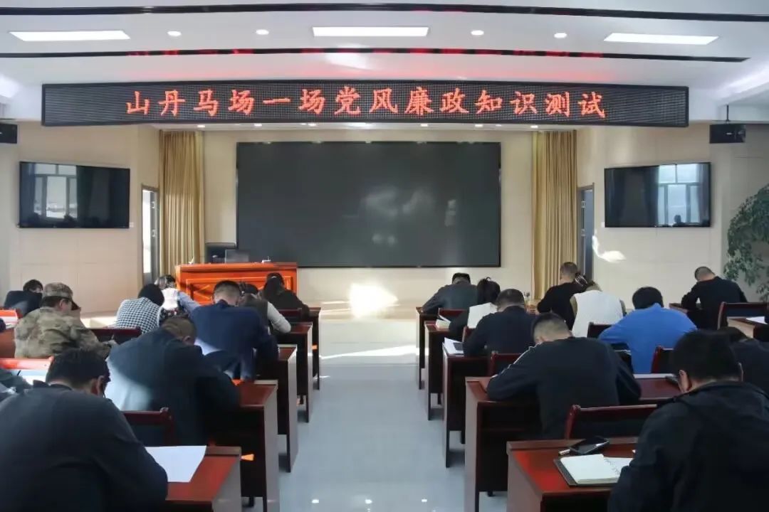 044.jpg 044.jpg